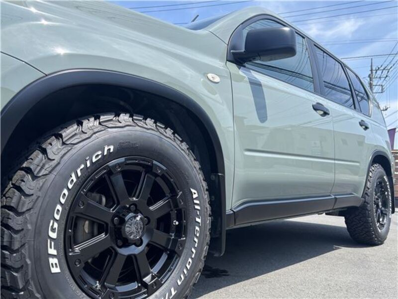 X-TRAIL