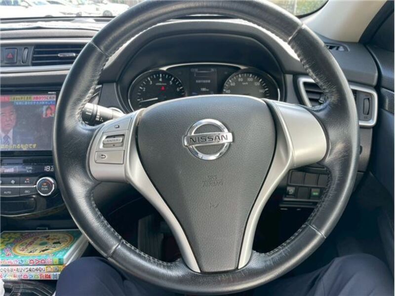 X-TRAIL