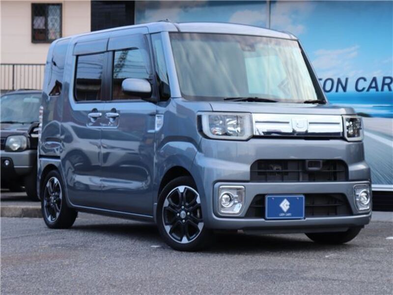 DAIHATSU WAKE