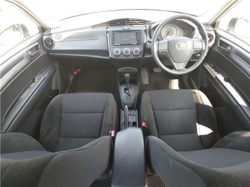 COROLLA AXIO