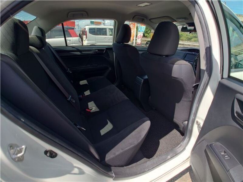 COROLLA AXIO