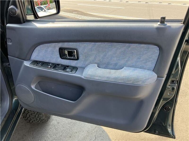 HILUX SURF