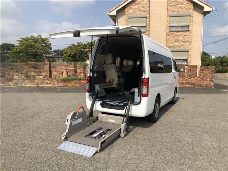 NISSAN NV350 CARAVAN