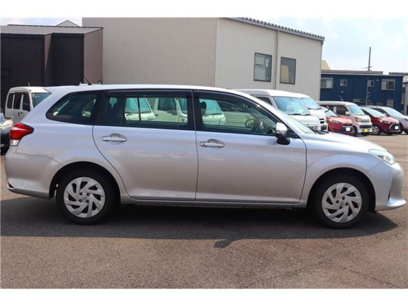 COROLLA FIELDER