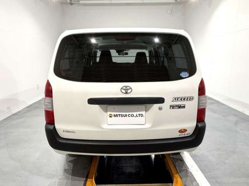 SUCCEED VAN