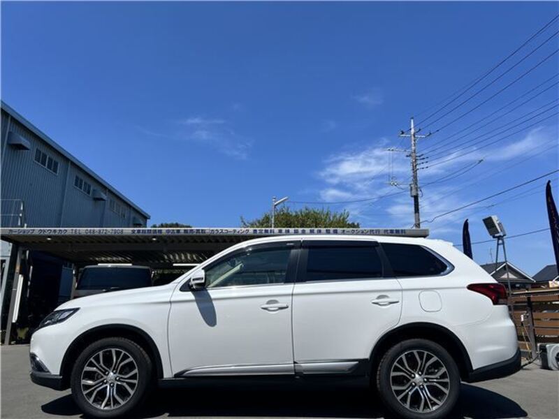 OUTLANDER