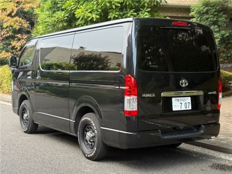 HIACE VAN