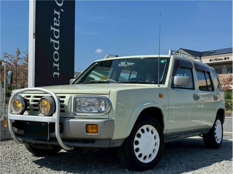 NISSAN RASHEEN