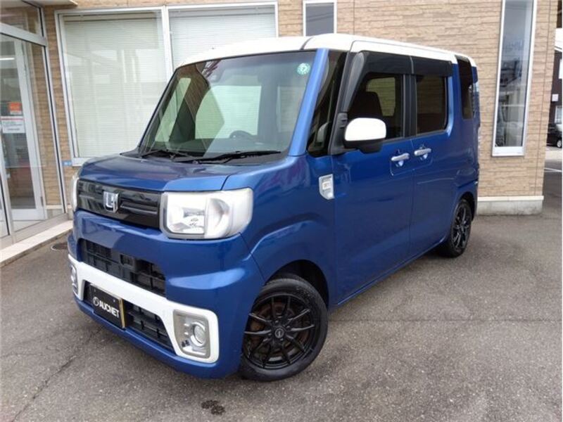 DAIHATSU WAKE
