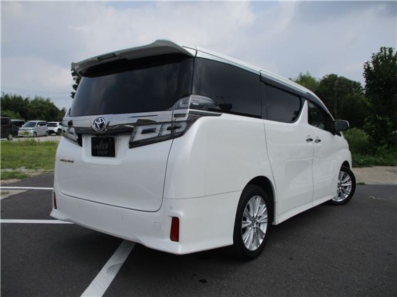 VELLFIRE