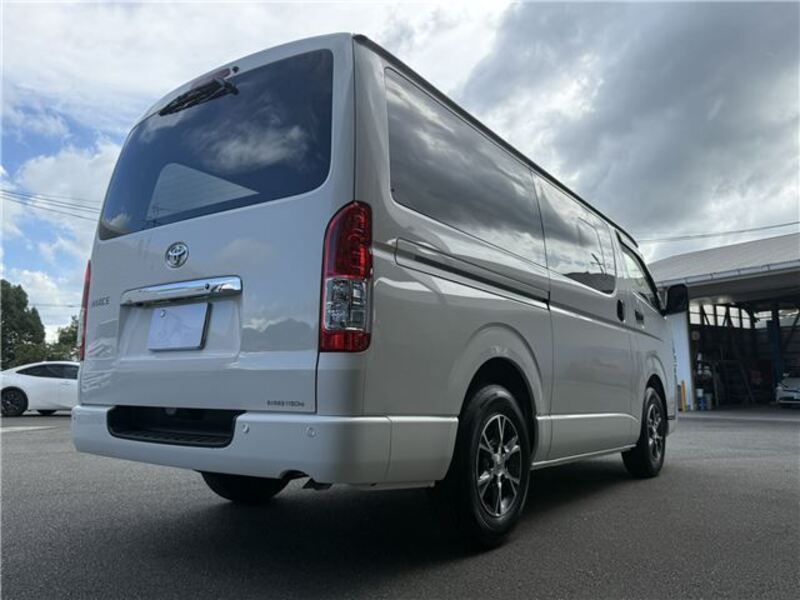 HIACE