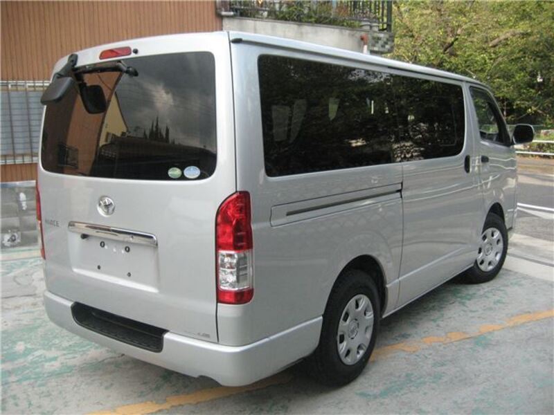 HIACE VAN