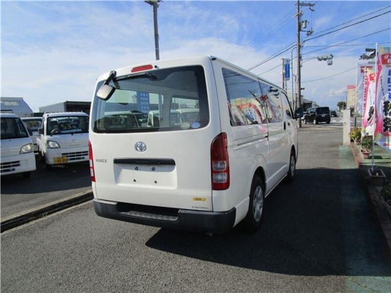 HIACE VAN