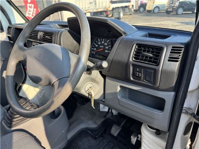 MINICAB TRUCK