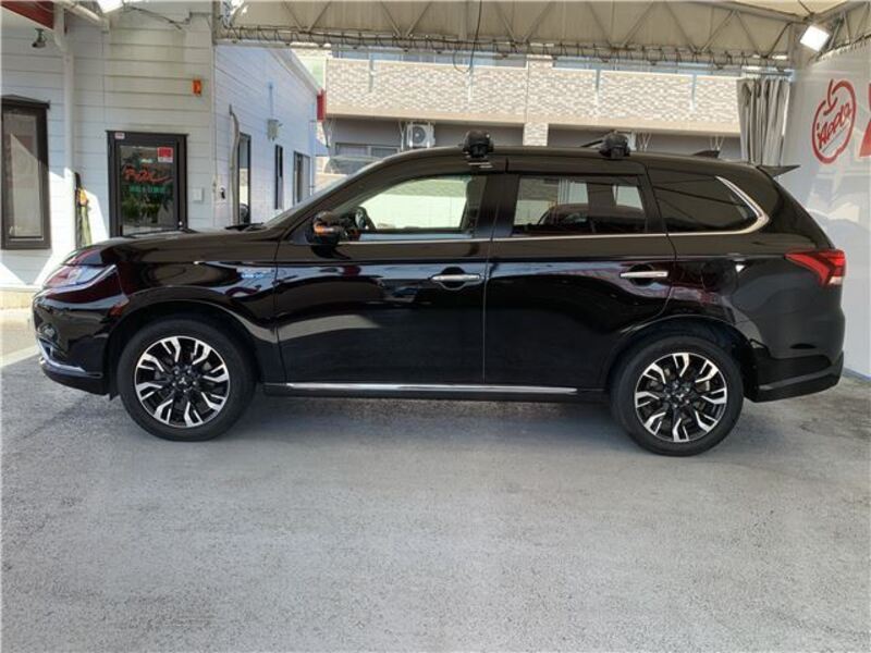 OUTLANDER PHEV