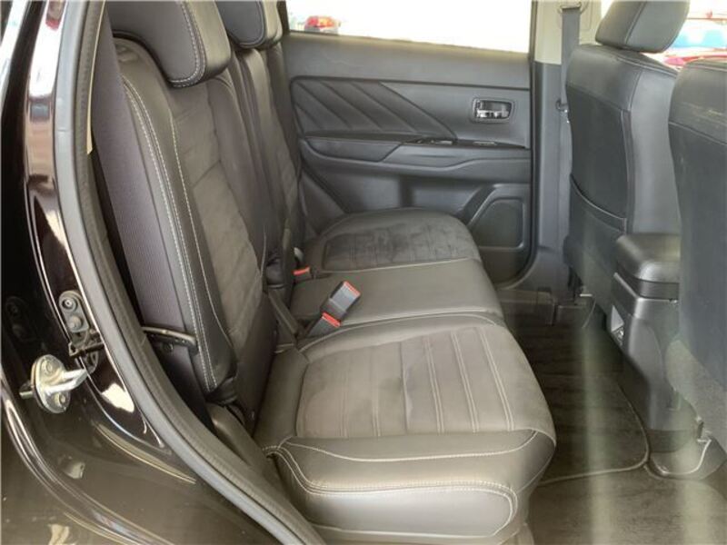 OUTLANDER PHEV