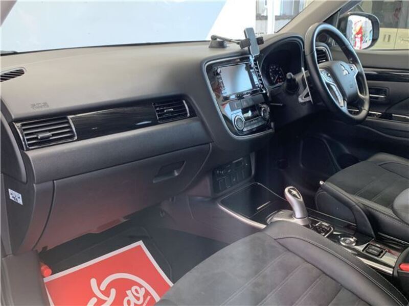 OUTLANDER PHEV