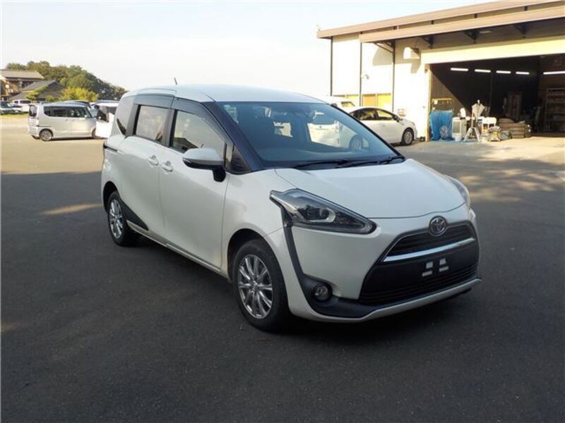 TOYOTA SIENTA
