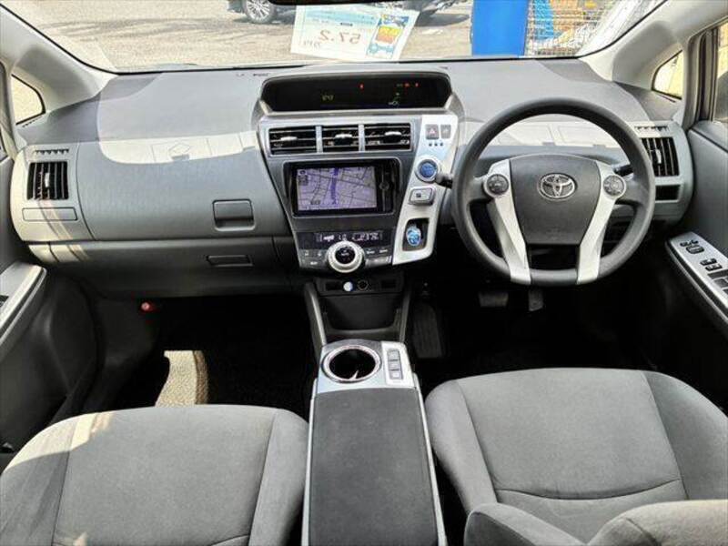 PRIUS ALPHA
