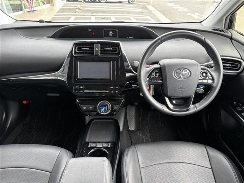 PRIUS PHV