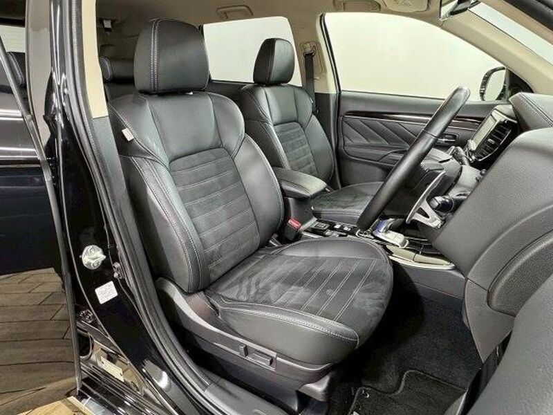OUTLANDER PHEV