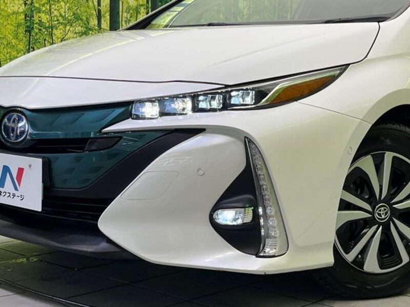 PRIUS PHV
