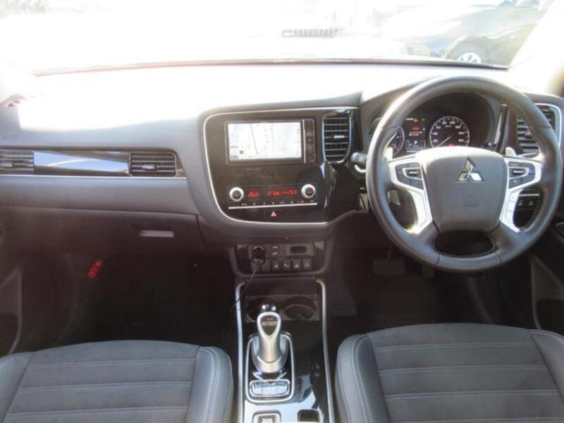 OUTLANDER PHEV