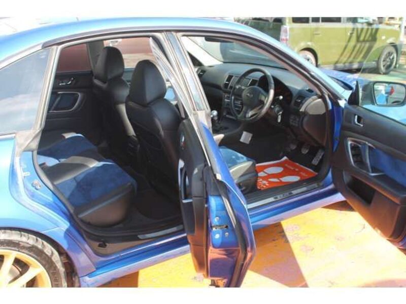 LEGACY B4