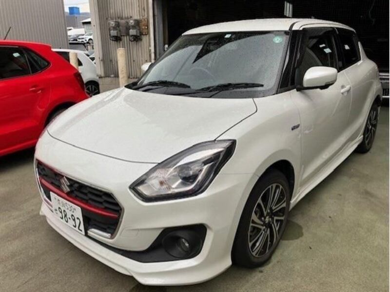 SUZUKI SWIFT