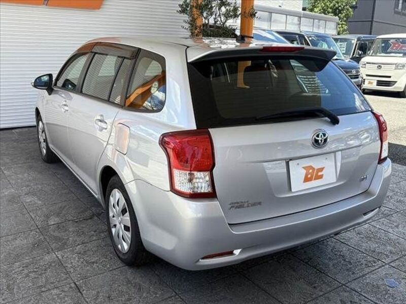 COROLLA FIELDER