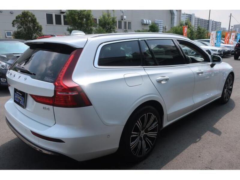 V60