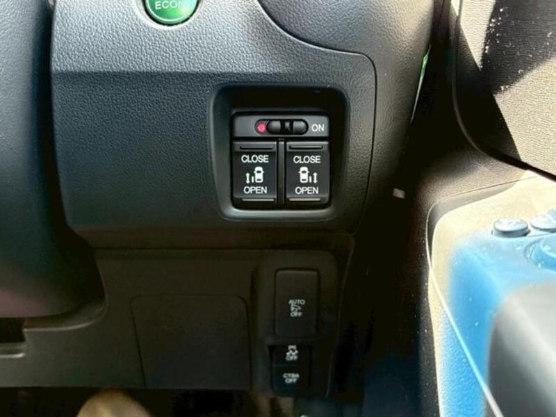 N BOX