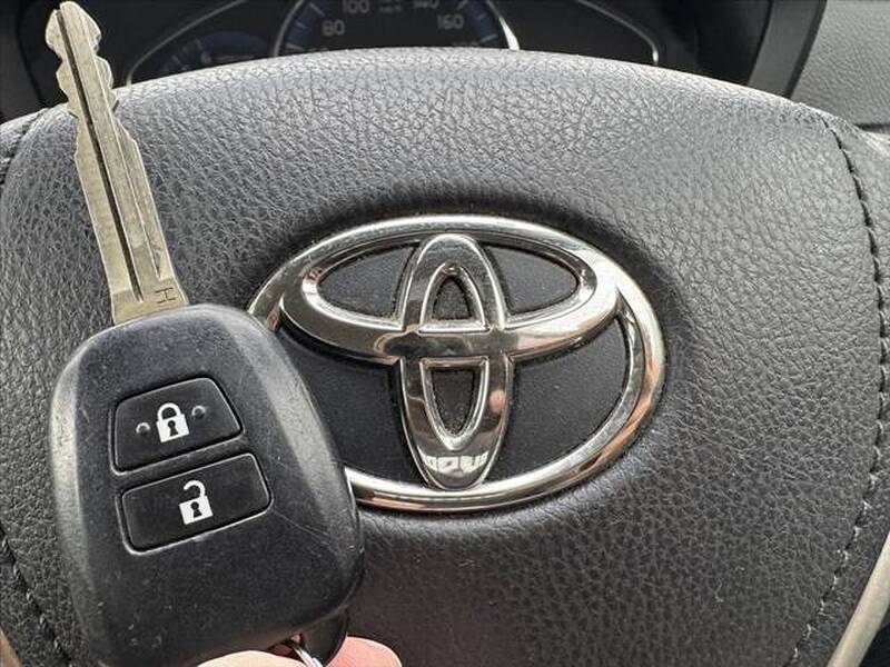 COROLLA FIELDER