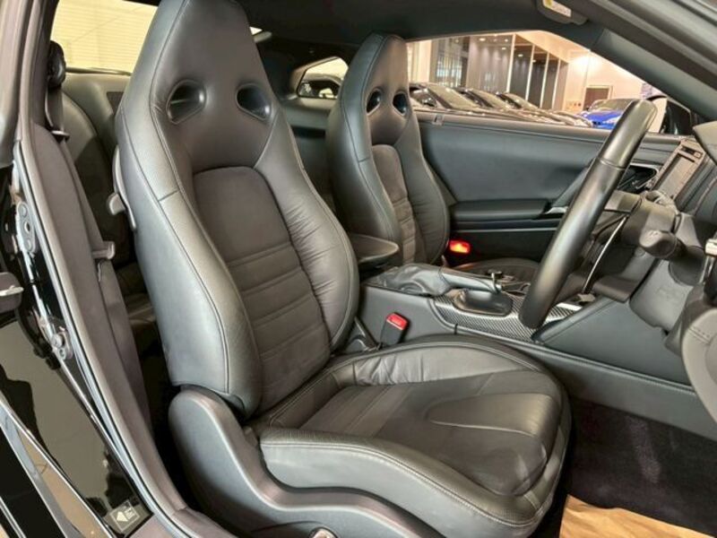 GT-R