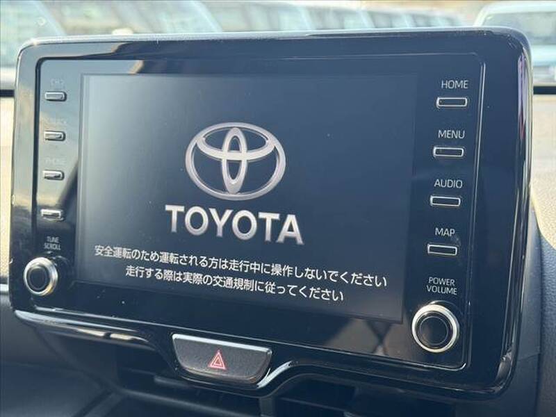 YARIS CROSS