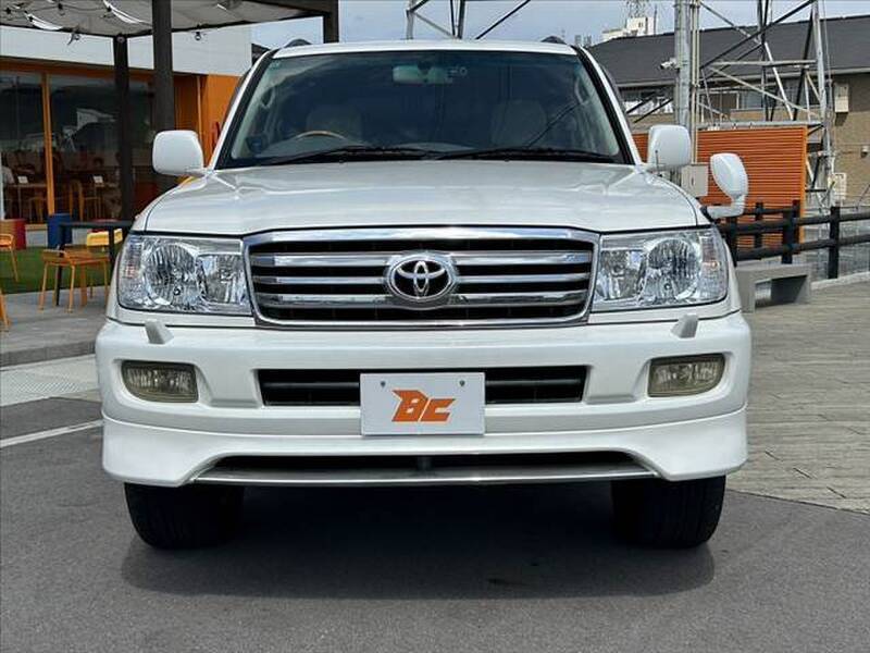 LAND CRUISER