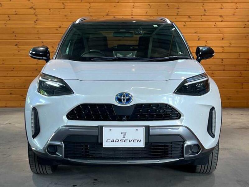 YARIS CROSS
