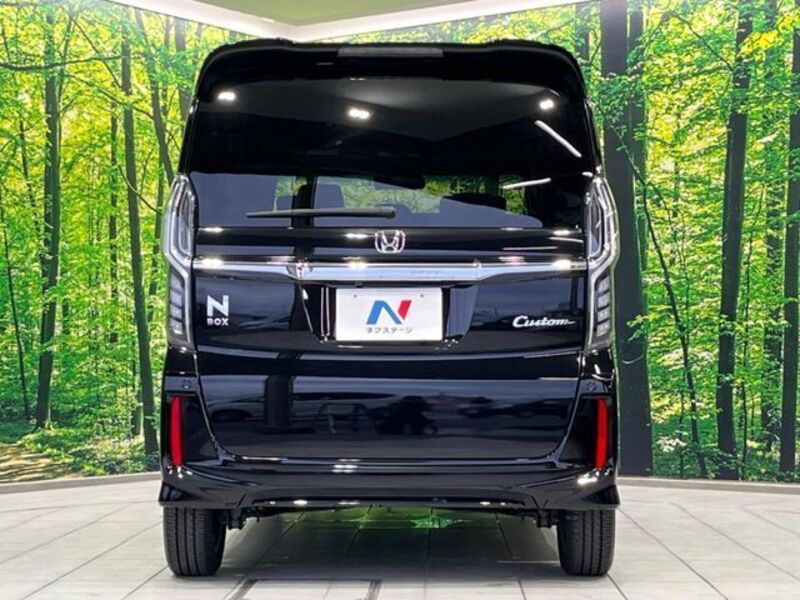 N BOX CUSTOM