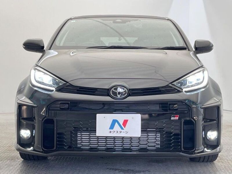 GR YARIS