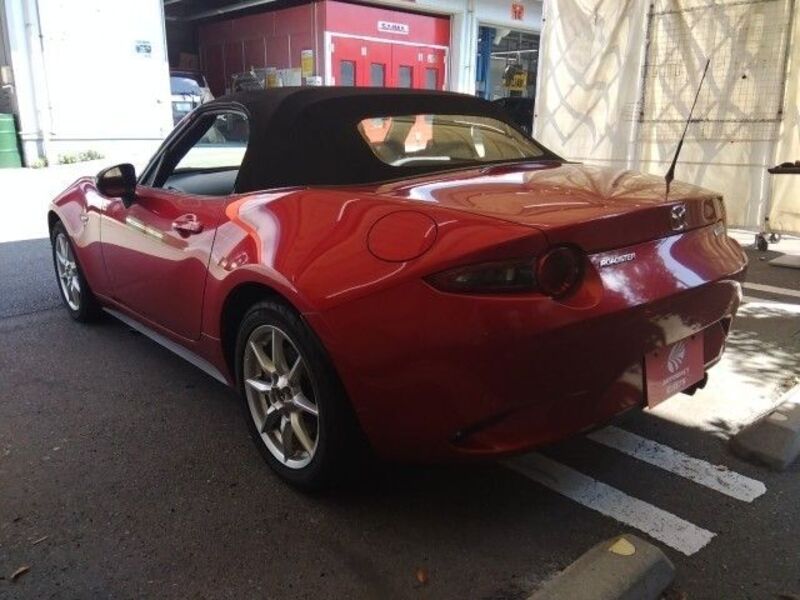 ROADSTER