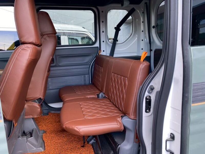 N-VAN