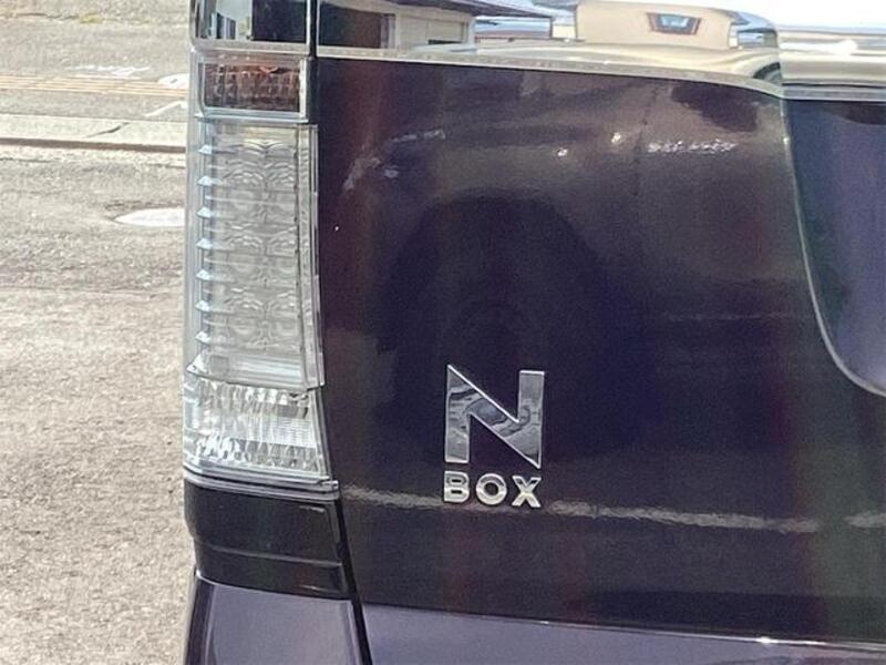 N BOX CUSTOM
