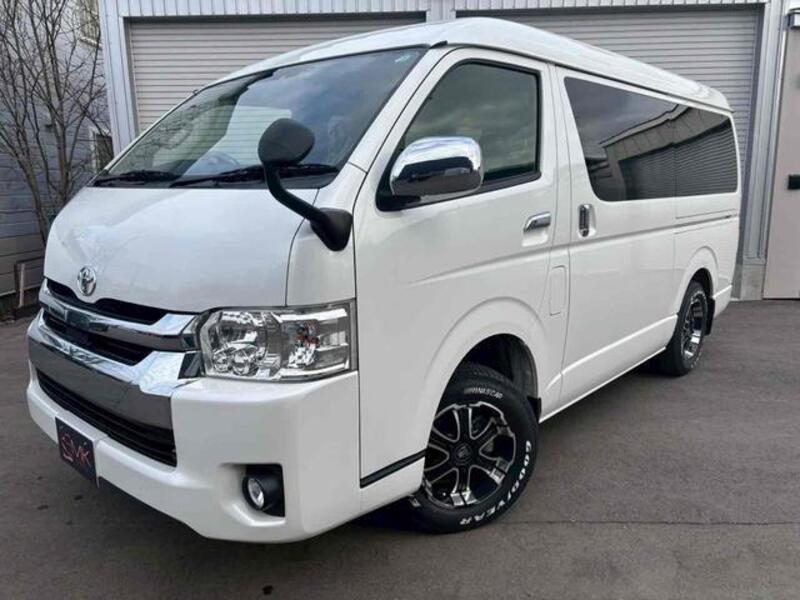 TOYOTA HIACE WAGON