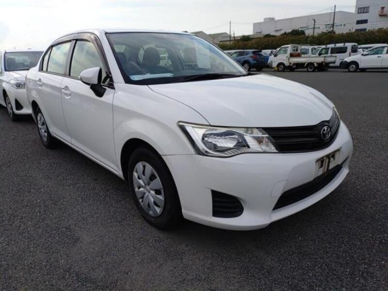 COROLLA AXIO
