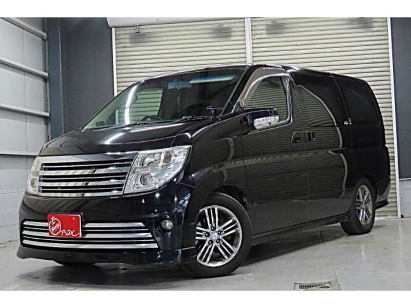 NISSAN ELGRAND
