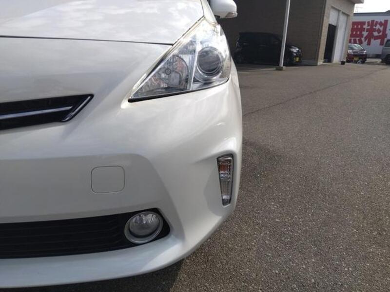 PRIUS ALPHA
