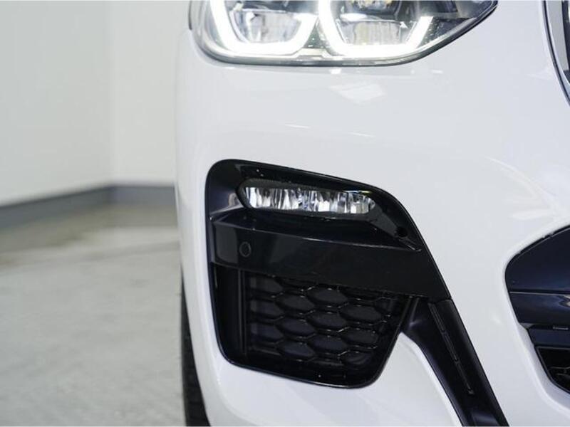 X4