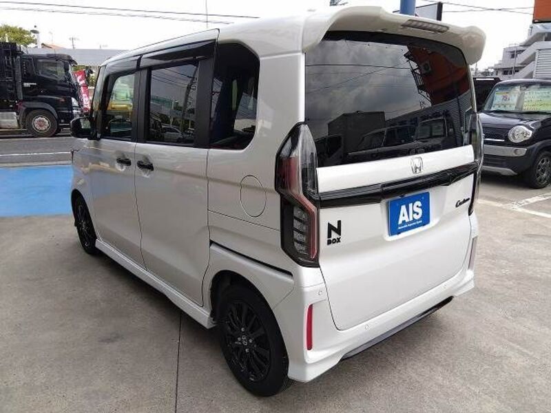 N BOX CUSTOM