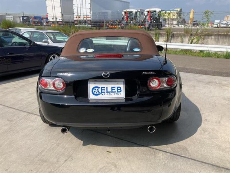 ROADSTER