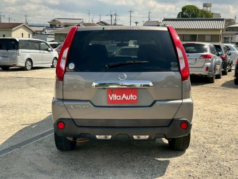 X-TRAIL